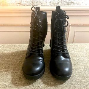 NWOT Combat Boots